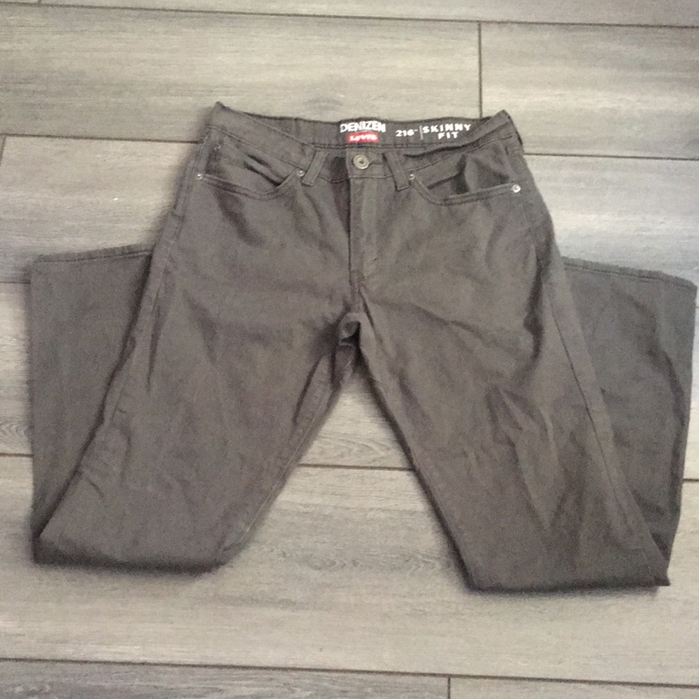 Levi’s pants